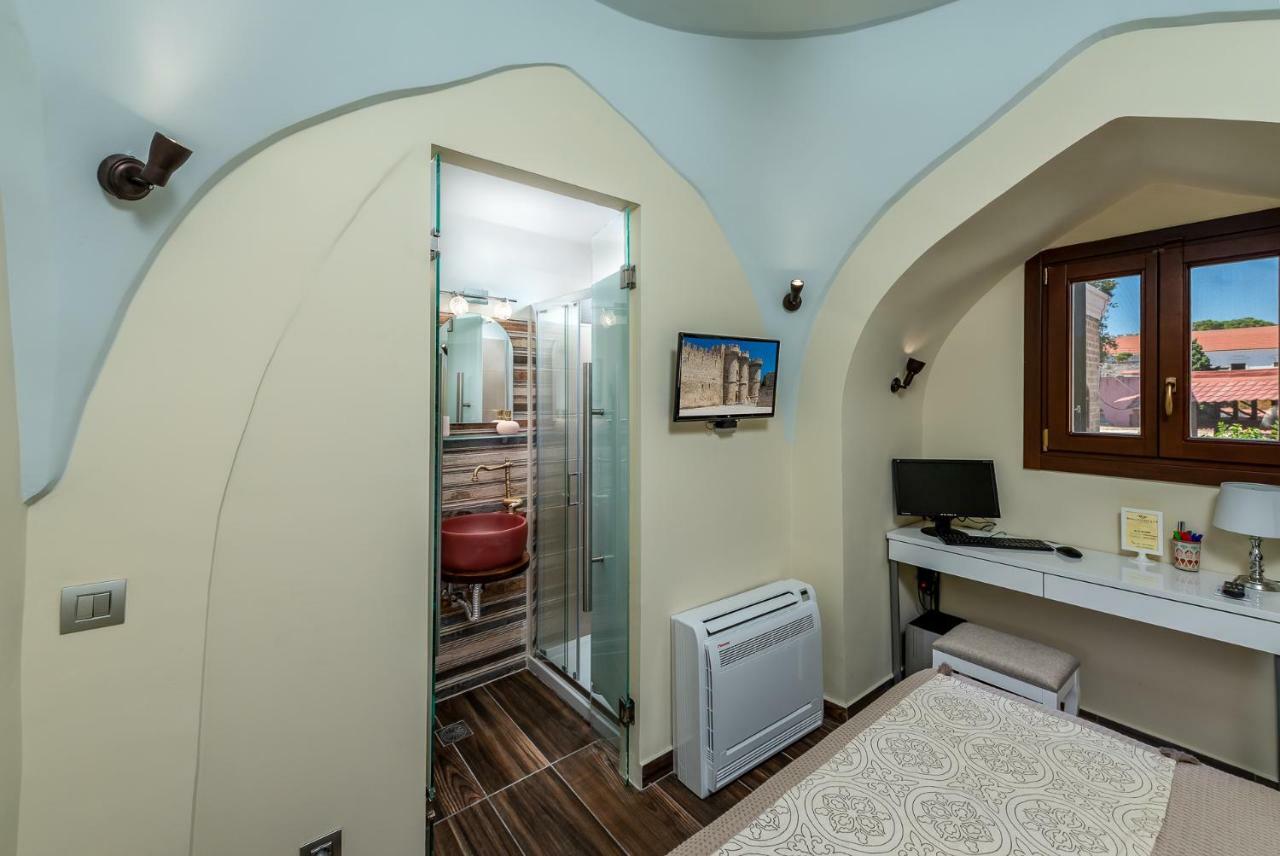 Apartment Bibliotheque