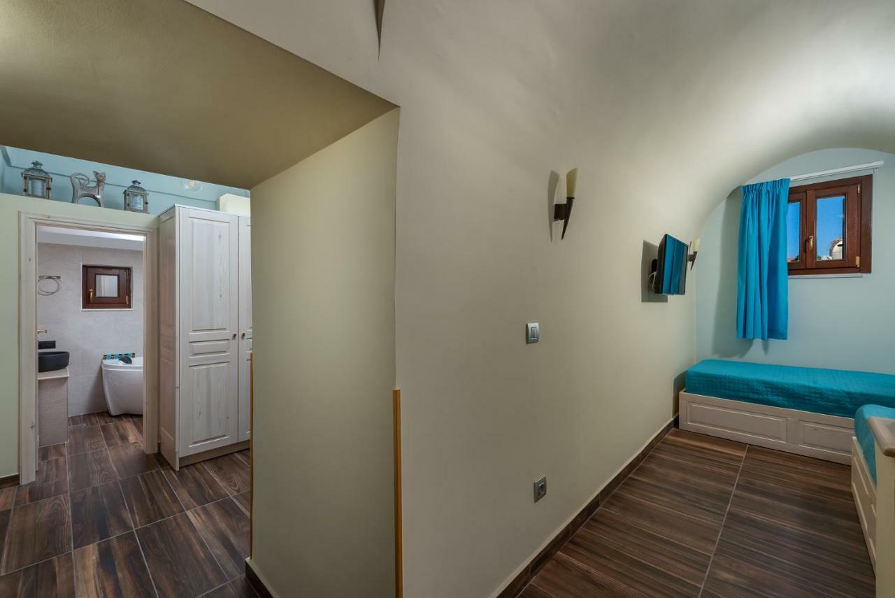 Bibliotheque Apartment *